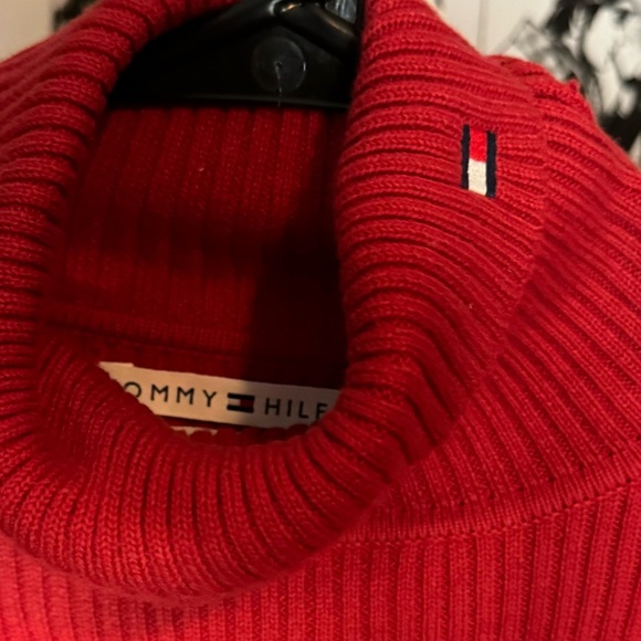 Tommy Hillfiger Turtleneck - Picture 2 of 3